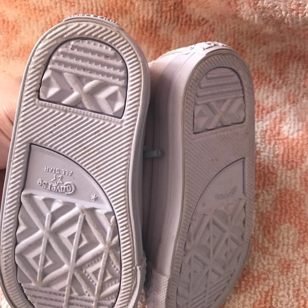 Converse - Picture 4 of 6